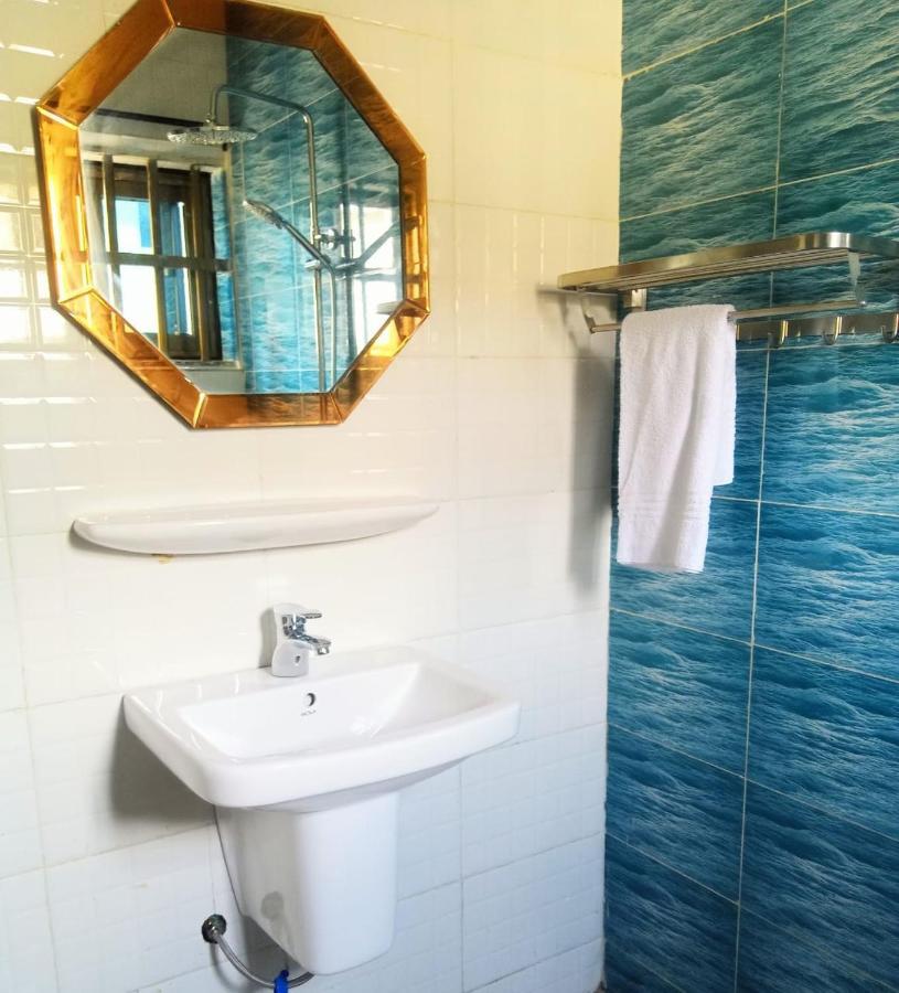 Hotel Mavilla Cotonou Buitenkant foto