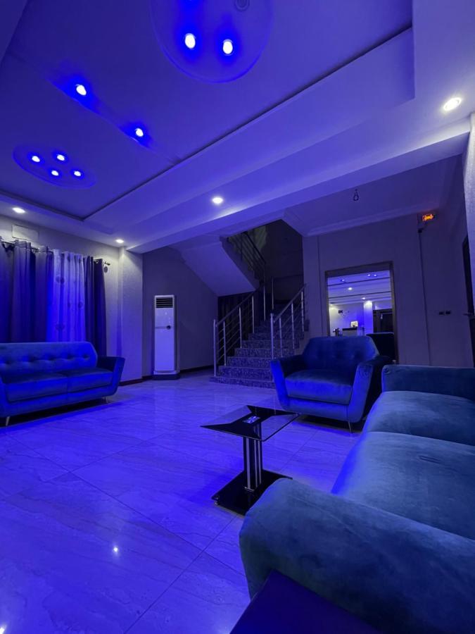Hotel Mavilla Cotonou Buitenkant foto