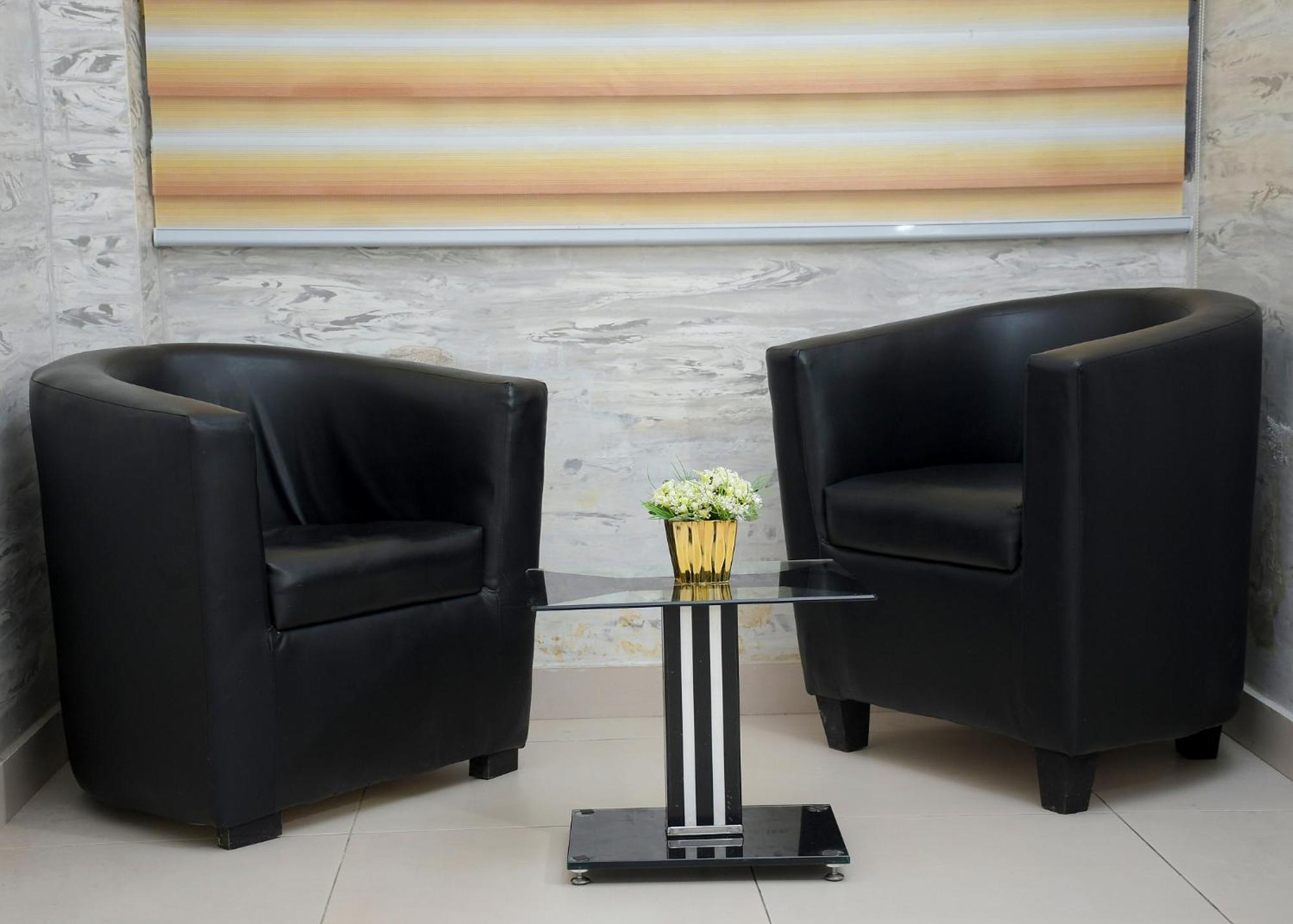 Hotel Mavilla Cotonou Buitenkant foto