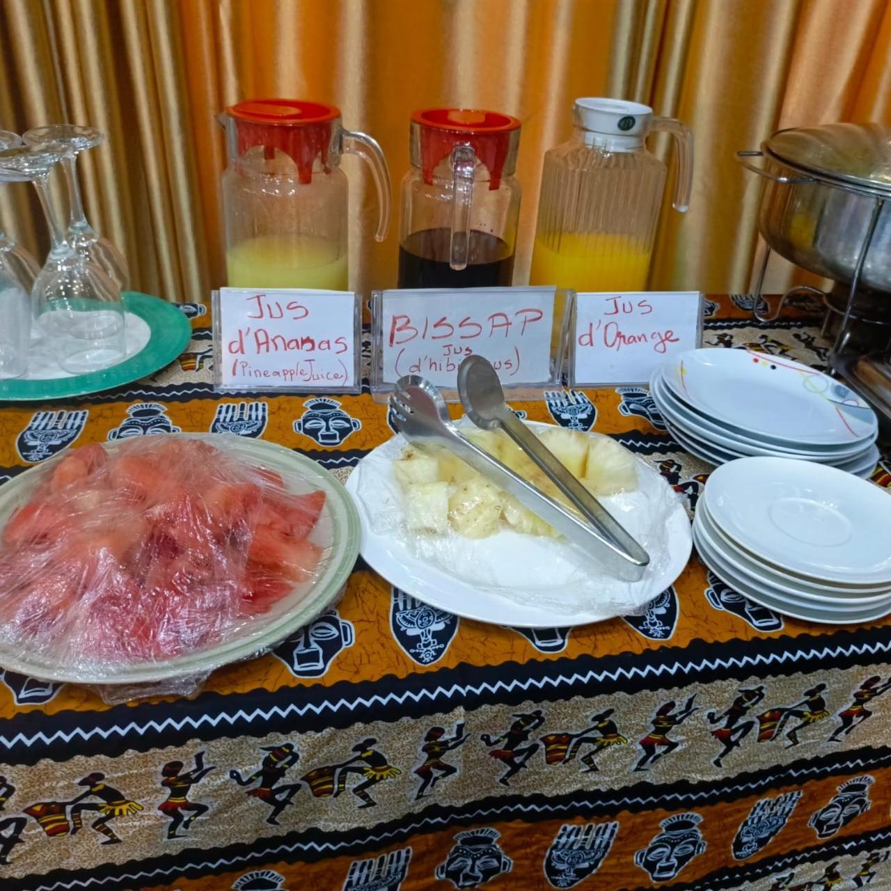 Hotel Mavilla Cotonou Buitenkant foto