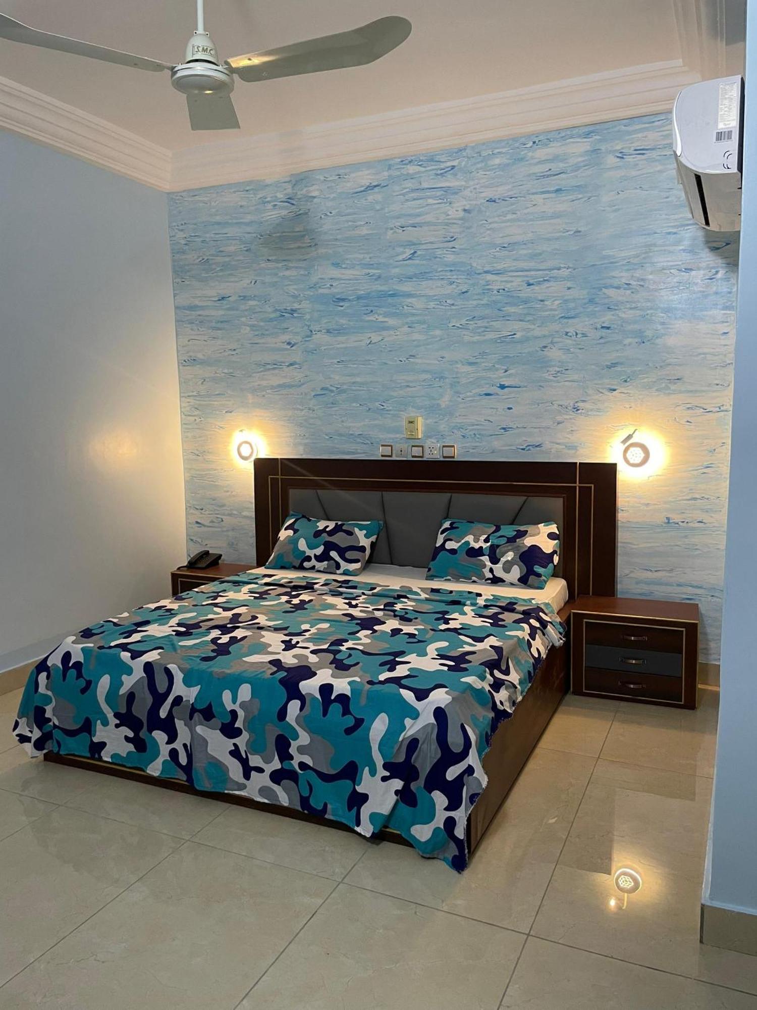 Hotel Mavilla Cotonou Buitenkant foto
