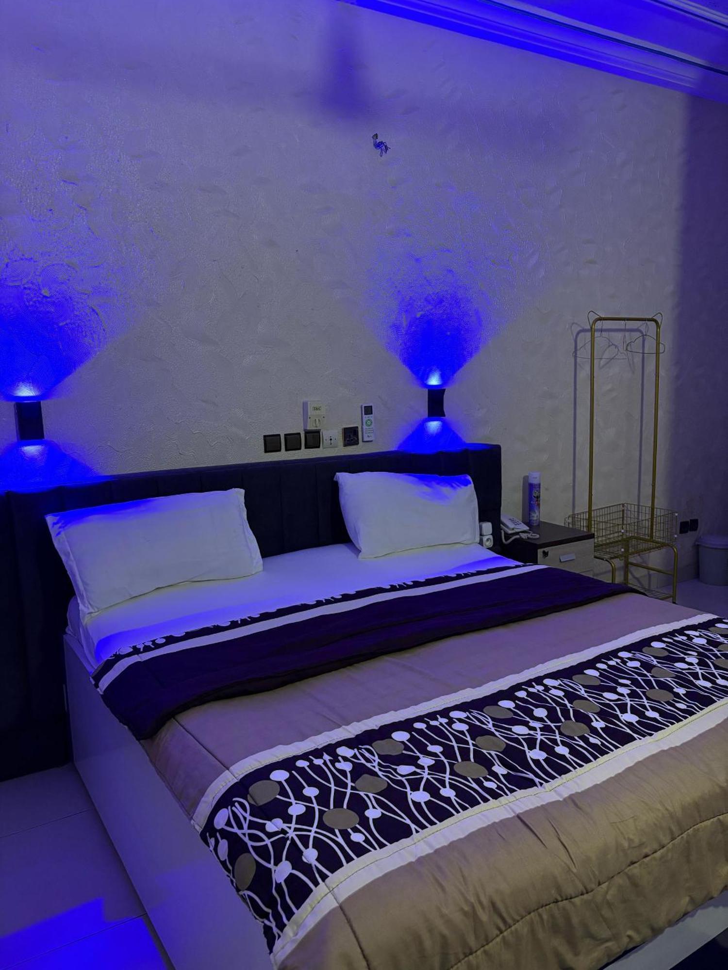 Hotel Mavilla Cotonou Buitenkant foto