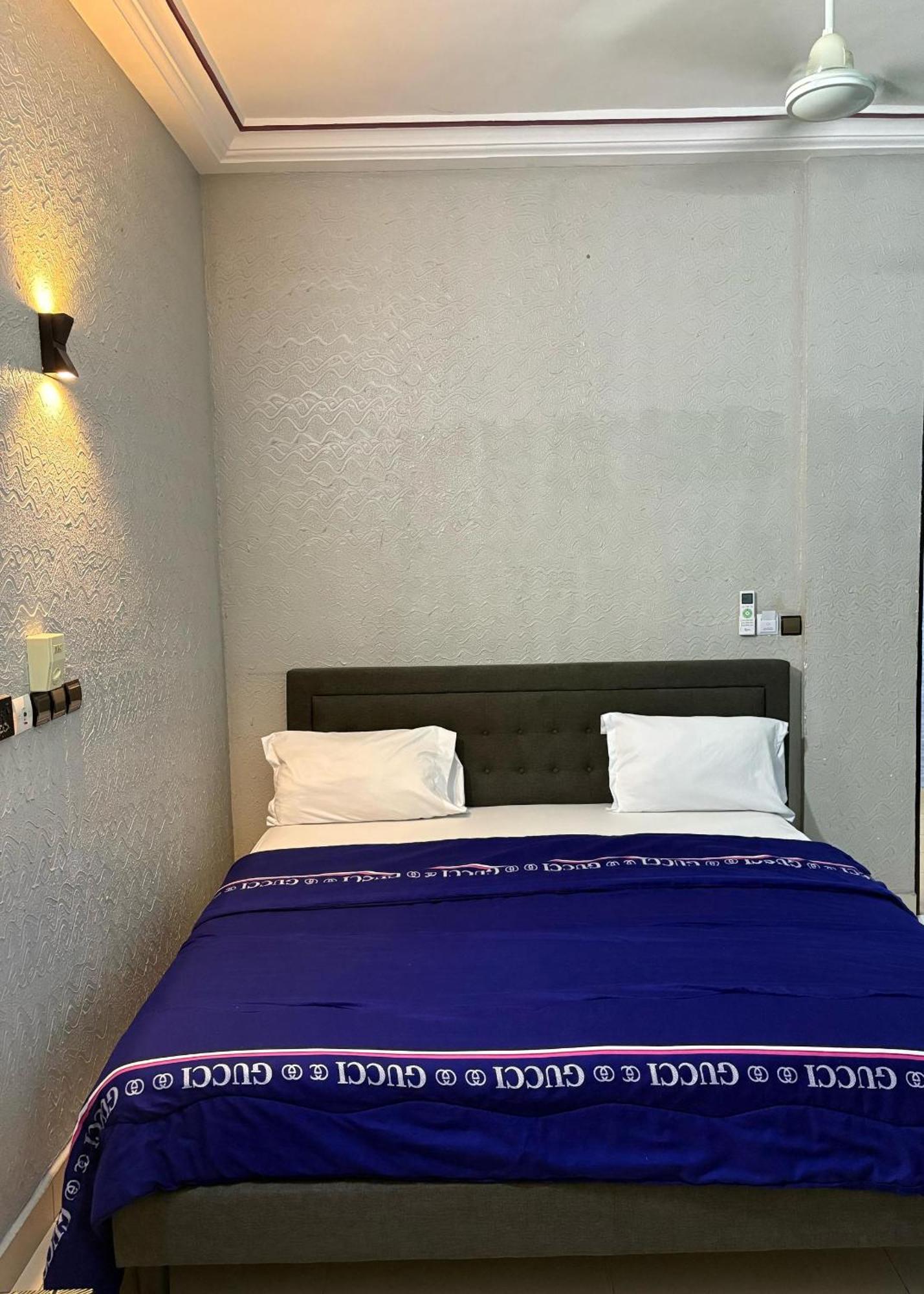 Hotel Mavilla Cotonou Buitenkant foto
